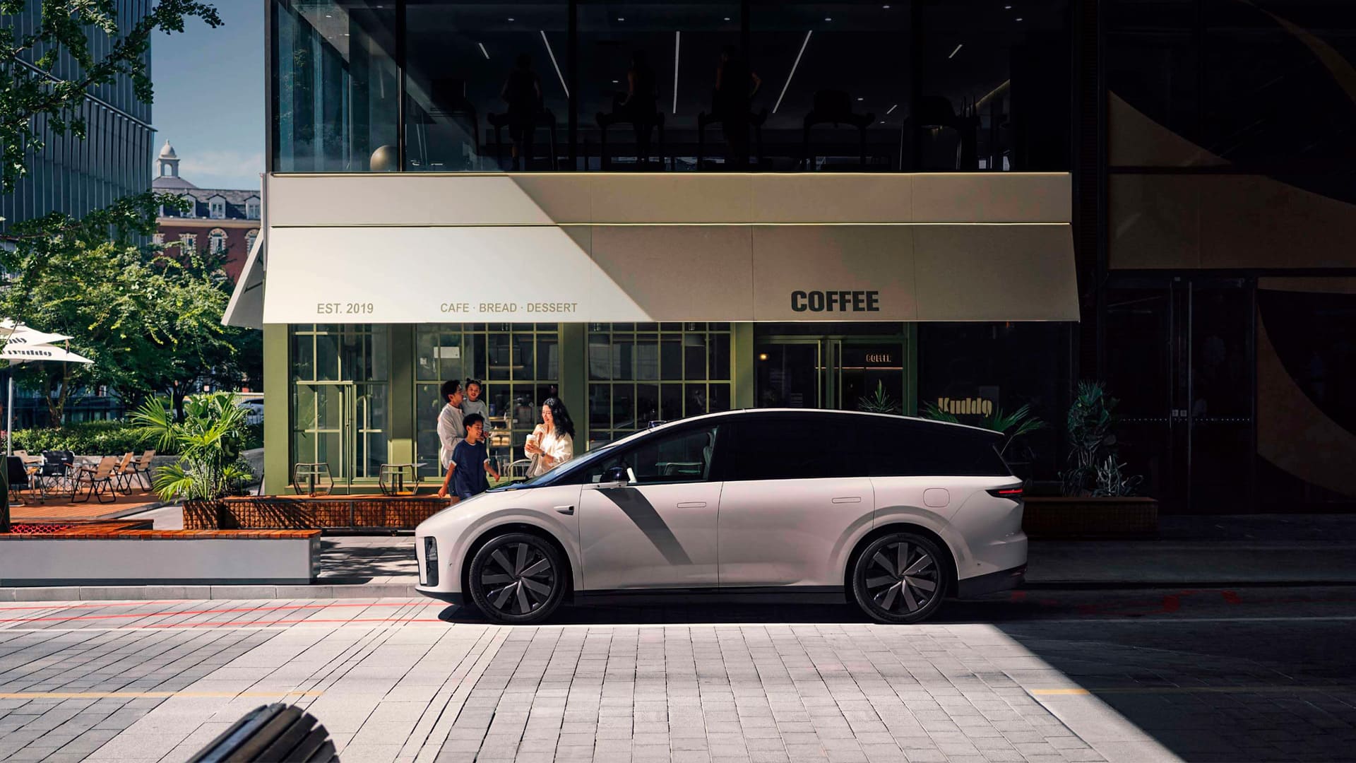 Электромобили Li i8 из Китая